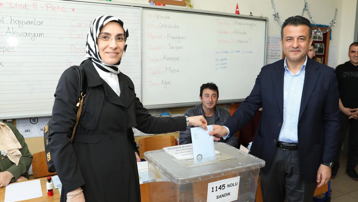 AK Parti SBB Başkan adayı Halit Doğan oy kullandı