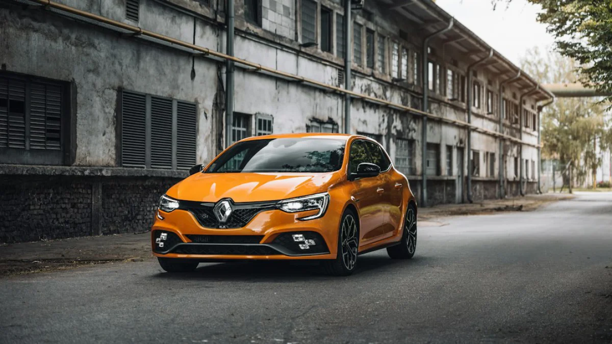 Renault’dan Tasarım Değişikliği: Gelecekteki Modeller Nasıl Görünecek?